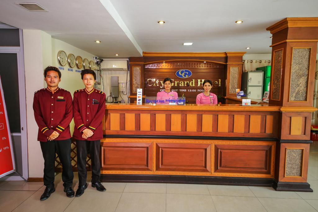 City Grand Hotel Mandalay Exterior photo