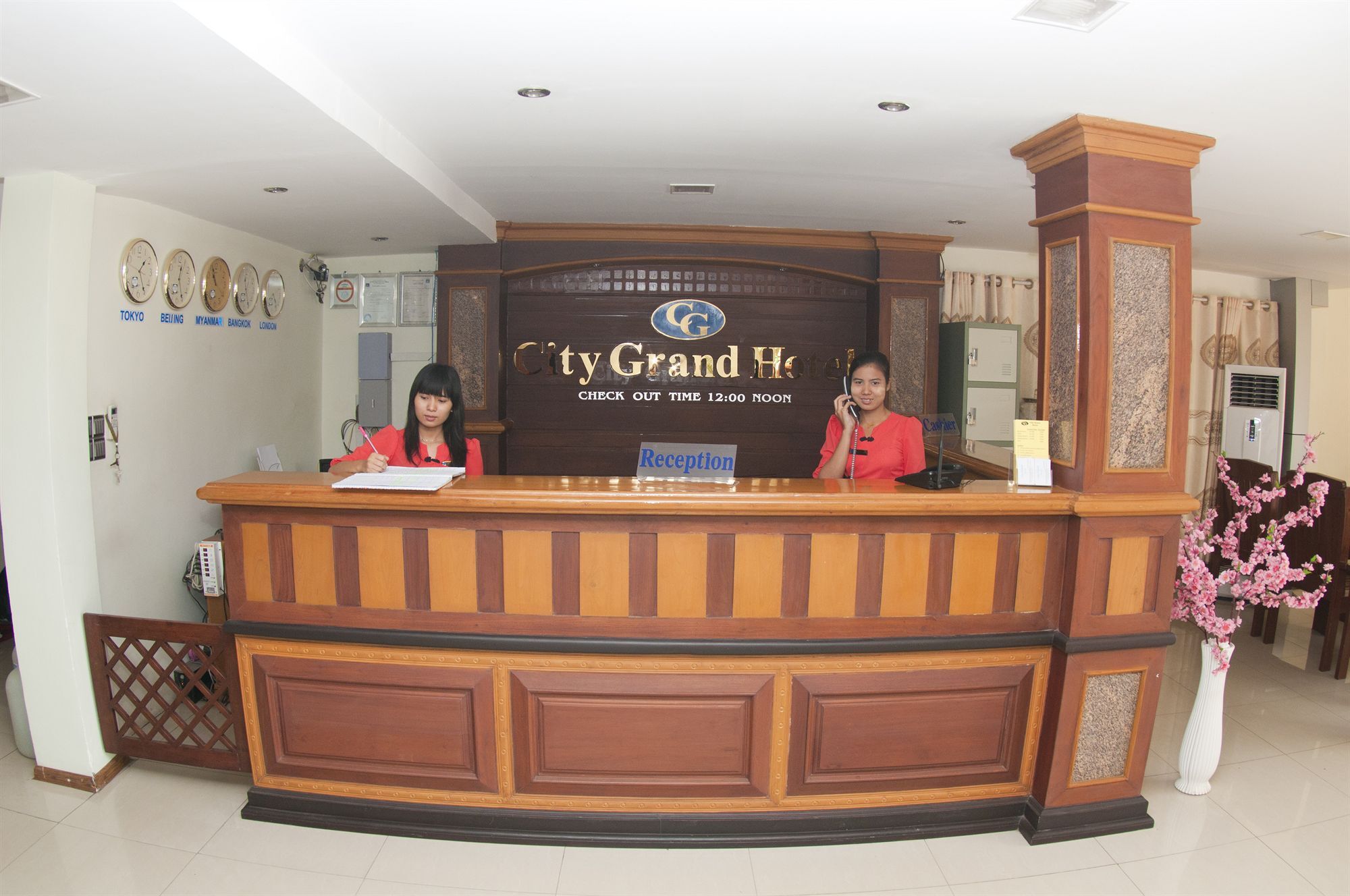 City Grand Hotel Mandalay Exterior photo